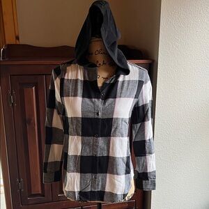 Girls So white & black buffalo plaid long sleeve button down hoodie.  Size 10/12